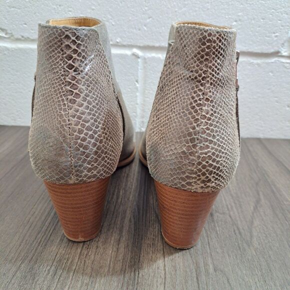 Vionic Western Boots, Gray Suede W/Snakeskin Zip Up Heel Booties Women's Size 9 - Picture 4 of 7